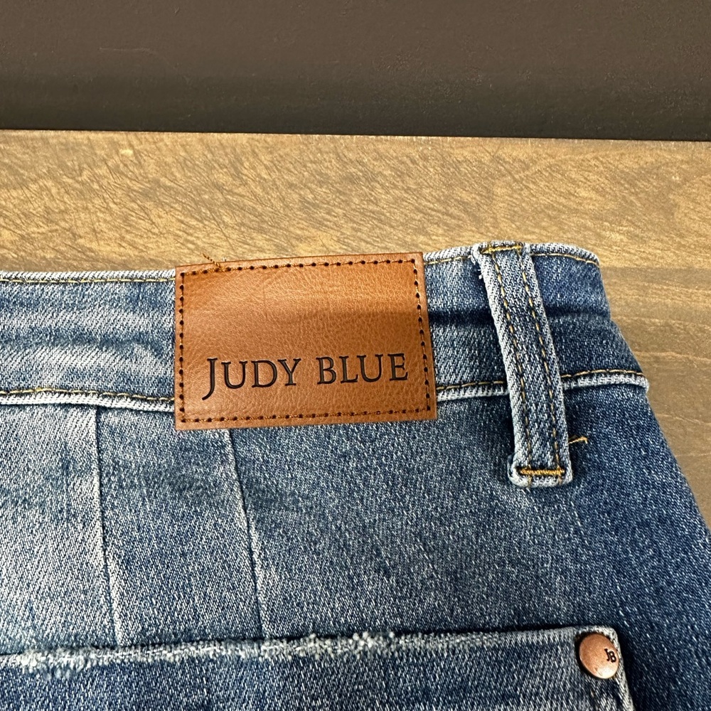NWOT Judy Blue Women’s Wide-Leg Crop Denim Jeans - Picture 4 of 12